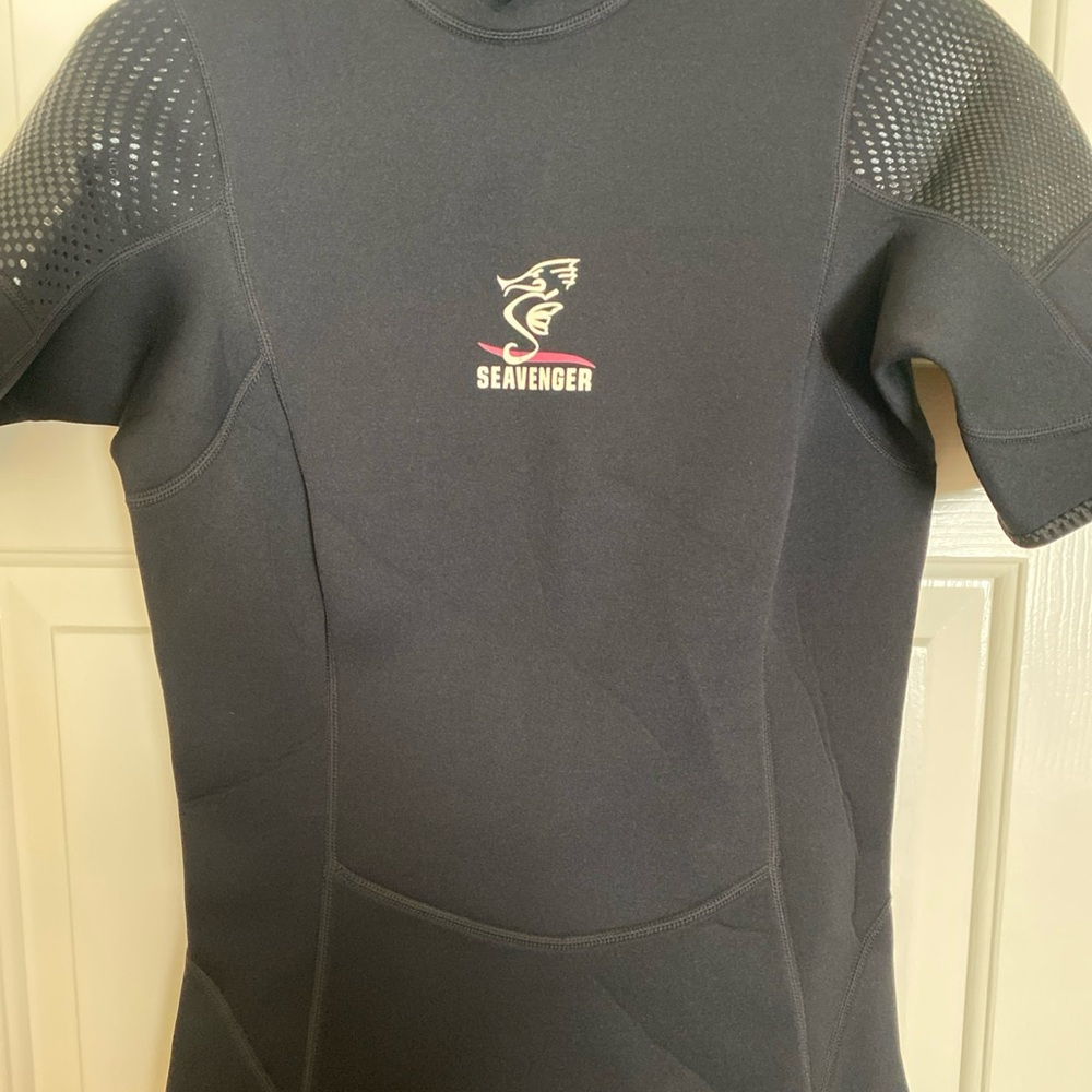 Seavenger Black Short Sleeve Wetsuit Sz 9 (G5)